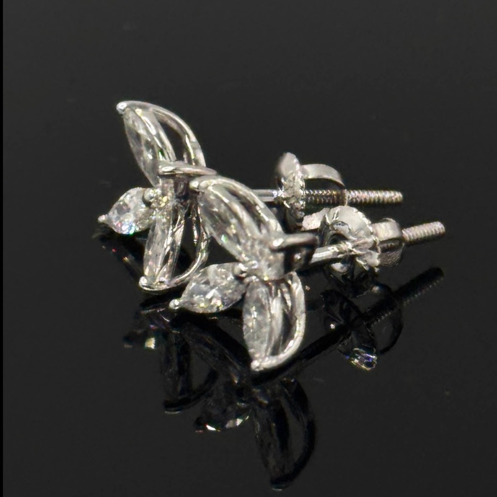 1 carat marquise diamond flower stud earrings white gold - Picture 3 of 7